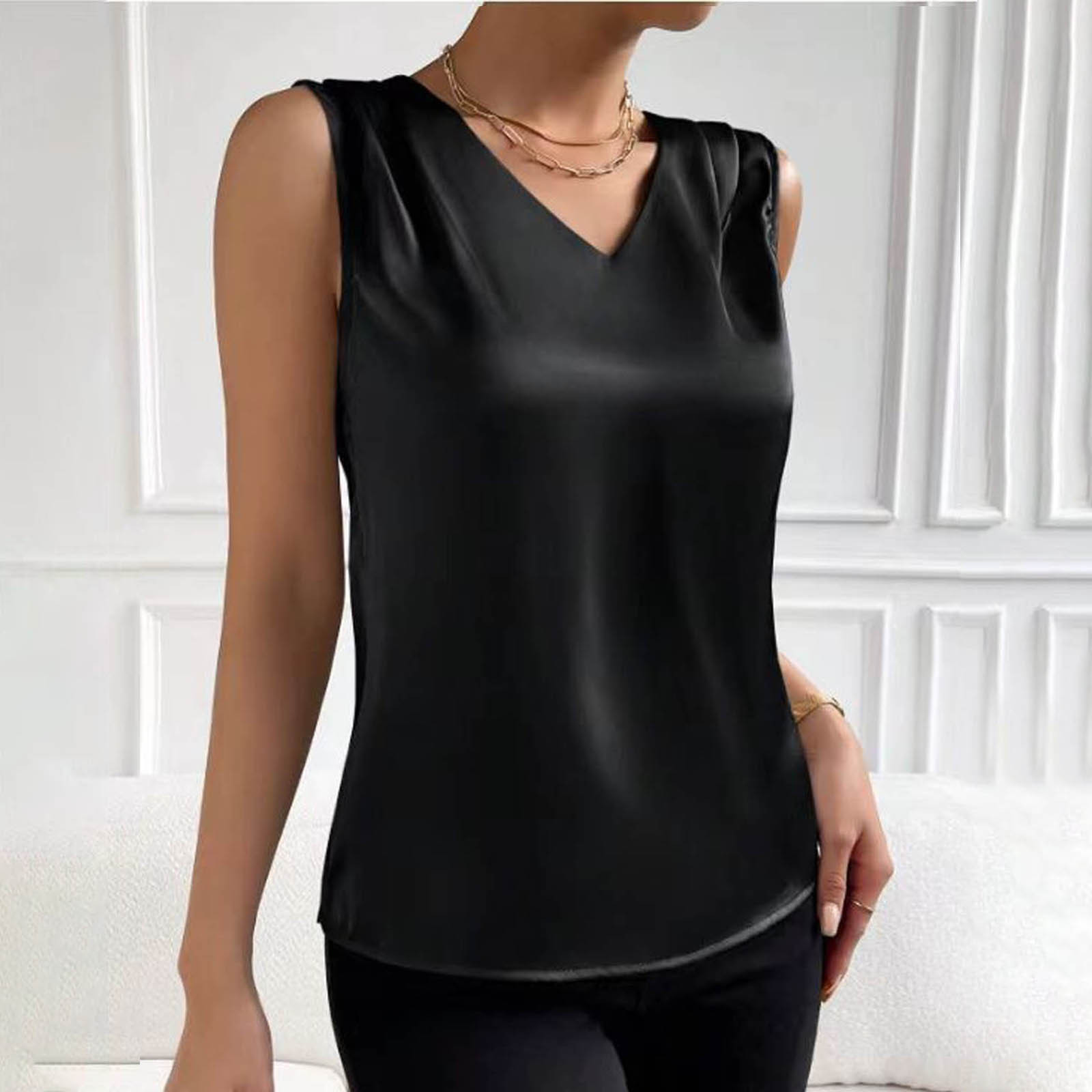thumbnail image 3 of Top sin mangas de satén con cuello en V para mujer, para el verano, blusa informal transpirable de poliéster de color liso, 3 of 6